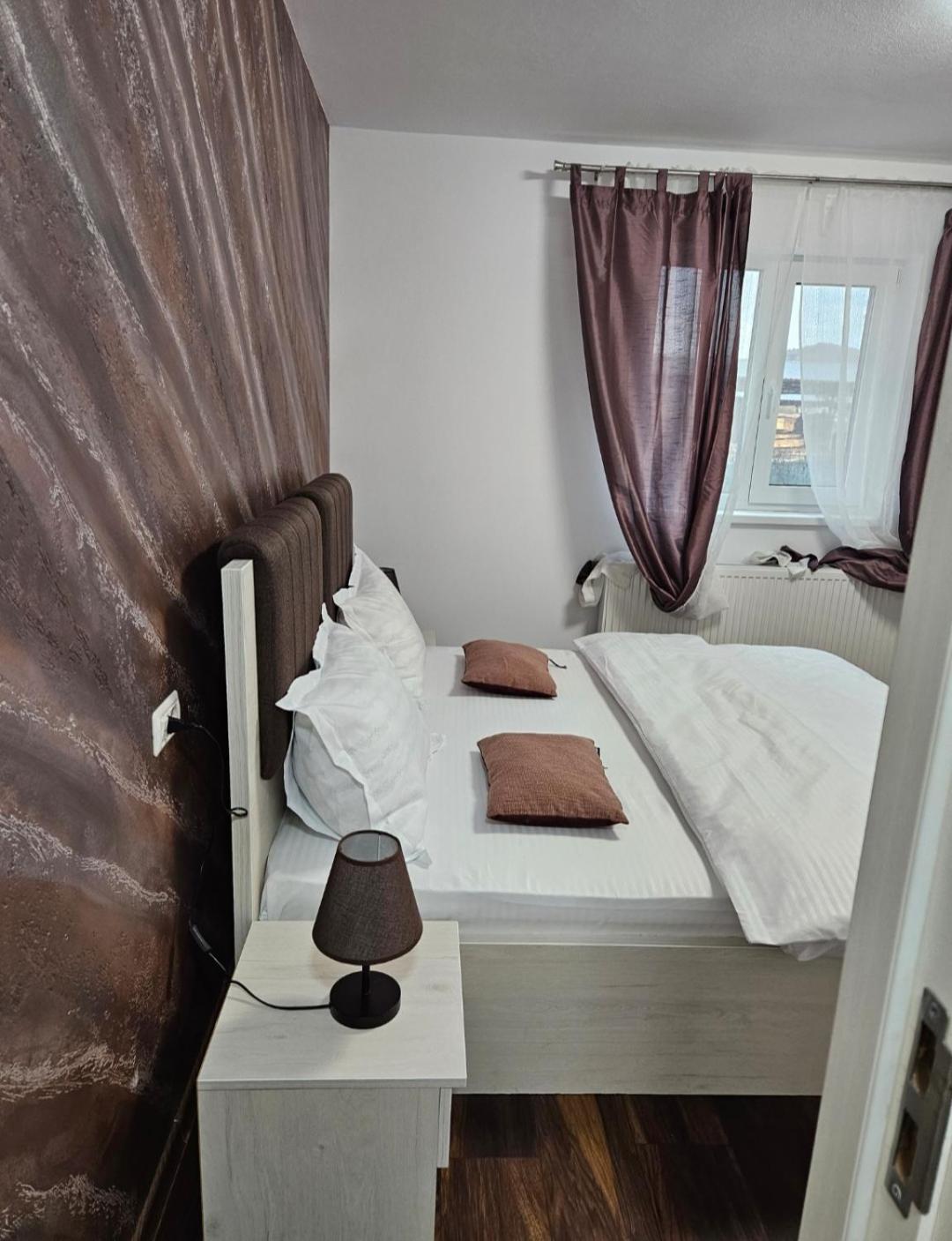 Casa Coco Hotel Curtea De Arges Luaran gambar